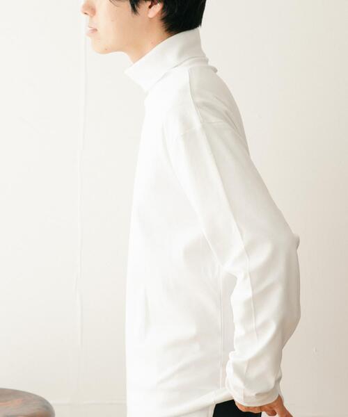 ITEMS URBANRESEARCH（アイテムズ アーバンリサーチ）の「シルケットスムース ハイネックカットソー（Tシャツ/カットソー・メンズ・ホワイト/ブラック/グレー系その他・MEDIUM/LARGE）」の7枚目の写真
