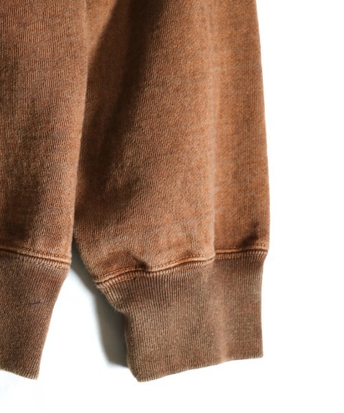 NutmegMills（ナツメグミルズ）の「NUTMEG MILLS/ナツメグミルズ 90S CLASSIC CREW SWEAT PIGMENT クラシッククルースウェットピグメントユニセックス（スウェット・メンズ・ダークネイビー/パープル/オフホワイト/グリーン/ダークブラウン・LARGE/MEDIUM）」の15枚目の写真