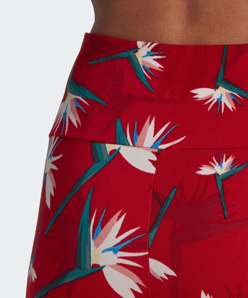 adidas（アディダス）の「テベ・マググ × アディダス レギンス / ヨガウェア / アディダスオリジナルス（レギンス/スパッツ・レディース・レッド・LARGE/MEDIUM/X-SMALL/XX-LARGE/X-LARGE/SMALL）」の5枚目の写真