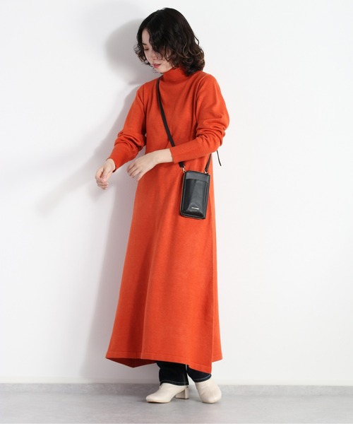 cepo(セポ)の「モチモチ ハイネックニットワンピース(ワンピース・レディース・ブラック/オレンジ/ベージュ・M)」の18枚目の写真