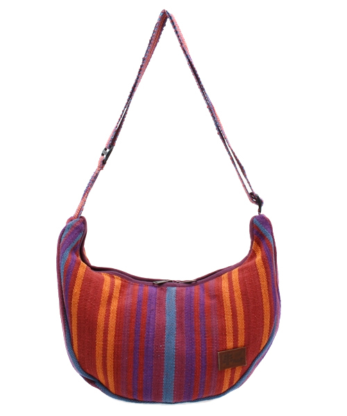 チャイハネ（チャイハネ）の「【チャイハネ】ネパール手織りコットンクレセントバッグ（ショルダーバッグ・メンズ・ホワイト/パープル/ホワイト×ブルー/イエロー系その他/レッド系その他/ブルー/ブルー系その他/グリーン/レッド/ダークブルー/グリーン系その他・FREE）」の8枚目の写真