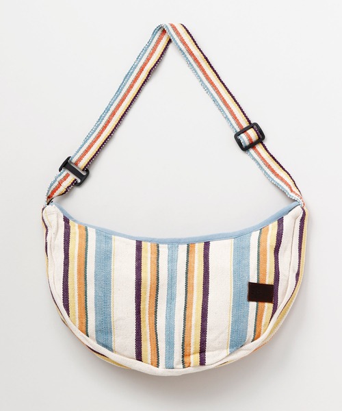 チャイハネ（チャイハネ）の「【チャイハネ】ネパール手織りコットンクレセントバッグ（ショルダーバッグ・メンズ・ホワイト/パープル/ホワイト×ブルー/イエロー系その他/レッド系その他/ブルー/ブルー系その他/グリーン/レッド/ダークブルー/グリーン系その他・FREE）」の3枚目の写真