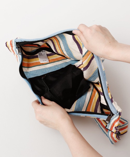 チャイハネ（チャイハネ）の「【チャイハネ】ネパール手織りコットンクレセントバッグ（ショルダーバッグ・メンズ・ホワイト/パープル/ホワイト×ブルー/イエロー系その他/レッド系その他/ブルー/ブルー系その他/グリーン/レッド/ダークブルー/グリーン系その他・FREE）」の22枚目の写真