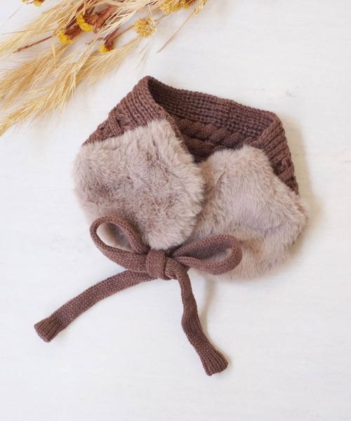 Bambin（ボンバン）の「【 Bambin / ボンバン 】 ケーブル編み ニット イヤーマフ / ファー 付け襟（イヤーマフ・キッズ・ベージュ/ピンク/カーキ/ブラウン/グレー/ブラック・FREE）」の9枚目の写真