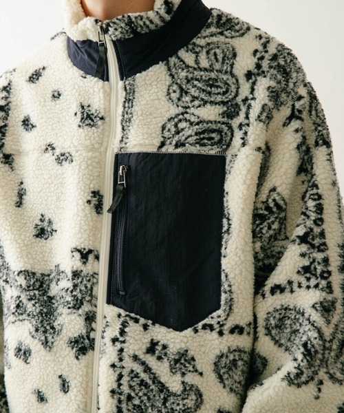 ITEMS URBANRESEARCH(アイテムズ アーバンリサーチ)の「バンダナ柄 ZIP UP ボアブルゾン(ブルゾン・メンズ・グレー/オフホワイト/ブラック・MEDIUM/LARGE)」の17枚目の写真