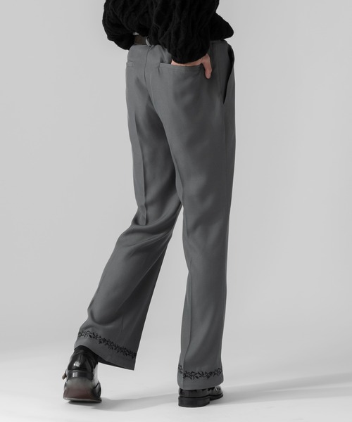 Adoon plain（アドーンプレーン）の「【Adoon plain】刺繍フレアパンツ（スラックス・メンズ・グレー/ブラック・SMALL/MEDIUM/LARGE）」の14枚目の写真