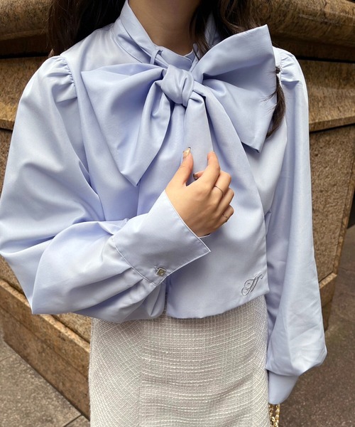 one after another NICE CLAUP(ワンアフターアナザーナイスクラップ)の「ヴィンテージガーリーなスタイリングに/刺繍ボウタイブラウス(シャツ/ブラウス・レディース・サックスブルー系/ブラック/オフホワイト/ピンク/ストライプ・FREE)」の15枚目の写真