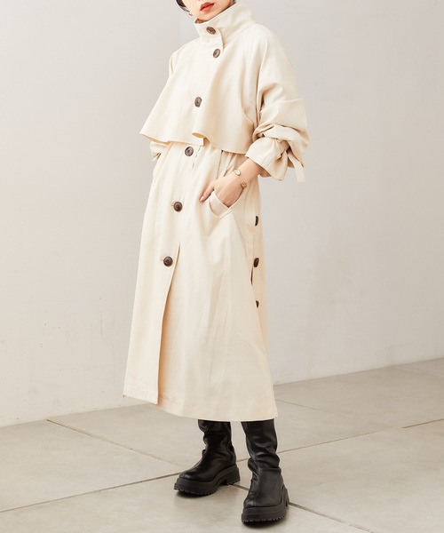 Chico（チコ）の「【REVIVAL/WEB限定】スタンドカラーサイドスリットトレンチコート（トレンチコート・レディース・ベージュ/アイボリー・FREE）」の3枚目の写真