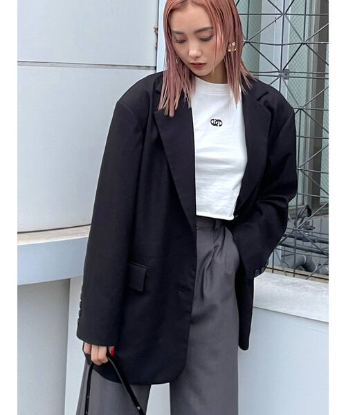 EMODA（エモダ）の「ロゴミニマルTシャツ（Tシャツ/カットソー・レディース・ホワイト/ベージュ/ブラック/ブルー・FREE）」の11枚目の写真