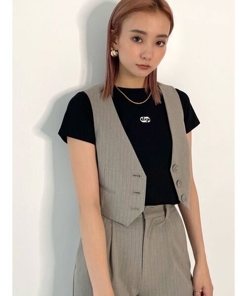 EMODA（エモダ）の「ロゴミニマルTシャツ（Tシャツ/カットソー・レディース・ホワイト/ベージュ/ブラック/ブルー・FREE）」の17枚目の写真