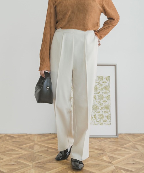 ITEMS URBANRESEARCH（アイテムズ アーバンリサーチ）の「ウォッシャブルストレートパンツ（スラックス・レディース・ブラック/ラベンダー/アイボリー・SMALL/MEDIUM）」の4枚目の写真