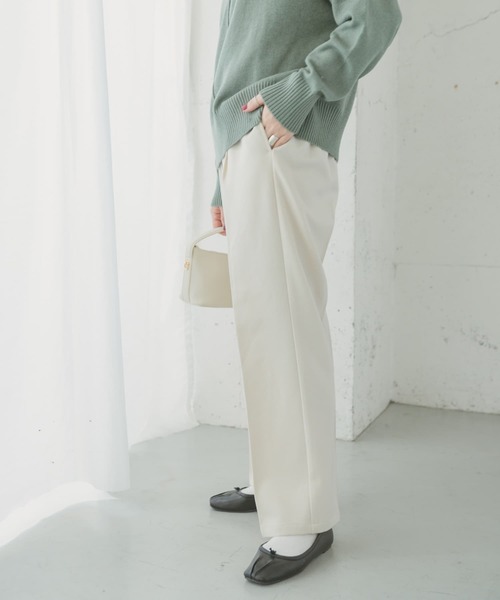 ITEMS URBANRESEARCH（アイテムズ アーバンリサーチ）の「ウォッシャブルストレートパンツ（スラックス・レディース・ブラック/ラベンダー/アイボリー・SMALL/MEDIUM）」の13枚目の写真