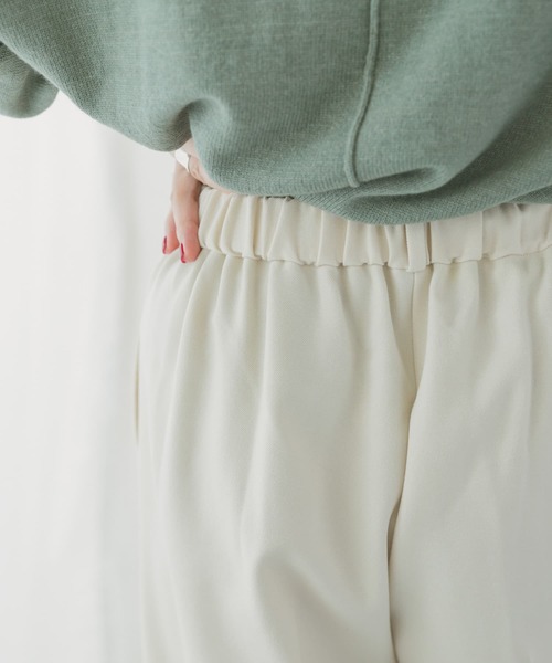 ITEMS URBANRESEARCH（アイテムズ アーバンリサーチ）の「ウォッシャブルストレートパンツ（スラックス・レディース・ブラック/ラベンダー/アイボリー・SMALL/MEDIUM）」の19枚目の写真