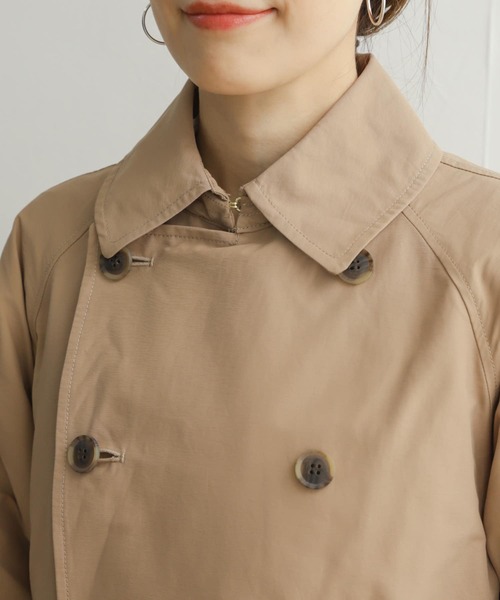 URBAN RESEARCH DOORS（アーバンリサーチドアーズ）の「トレンチコート（トレンチコート・レディース・ベージュ/ネイビー・SMALL/MEDIUM）」の6枚目の写真