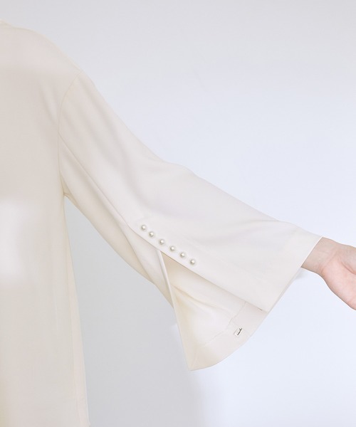 ROPE'（ロペ）の「【洗える】【troisiemechaco（トロワズィエムチャコ）】パール付きフレアセットアップパンツ/セレモニー対応（つなぎ/オールインワン・レディース・ホワイト/ホワイト系その他/ブラック・38）」の16枚目の写真