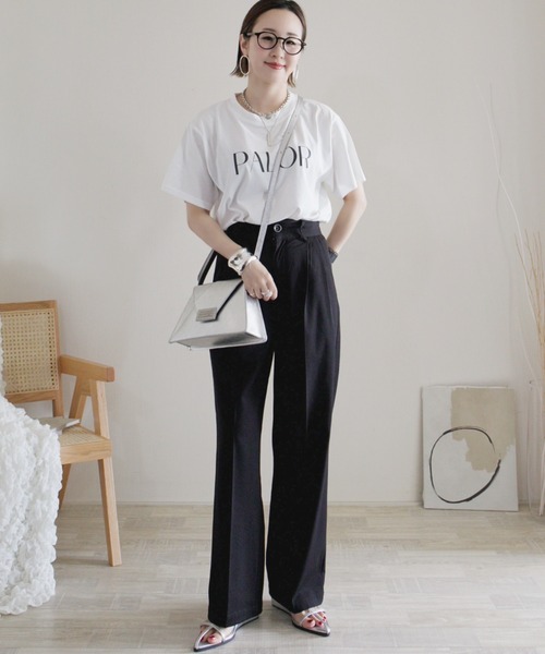 Re:EDIT（リエディ）の「[華奢見えが叶う][着た瞬間ひんやり][接触冷感][UVカット]ラバープリントロゴTシャツ（Tシャツ/カットソー・レディース・ホワイト/ブラック/ホワイト系その他・MEDIUM/LARGE）」の7枚目の写真