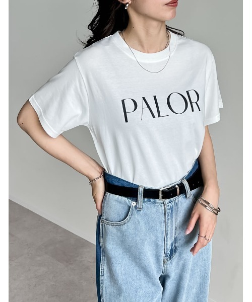 Re:EDIT（リエディ）の「[華奢見えが叶う][着た瞬間ひんやり][接触冷感][UVカット]ラバープリントロゴTシャツ（Tシャツ/カットソー・レディース・ホワイト/ブラック/ホワイト系その他・MEDIUM/LARGE）」の12枚目の写真