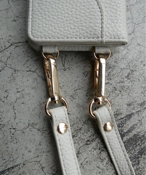 TRUNC（トランクエイティーエイト）の「【iPhone13/13PRO】Shoulder Strap  iPhone Card Case"（スマホケース/カバー・レディース・ブラック/アイボリー/グレイッシュベージュ・FREE）」の7枚目の写真