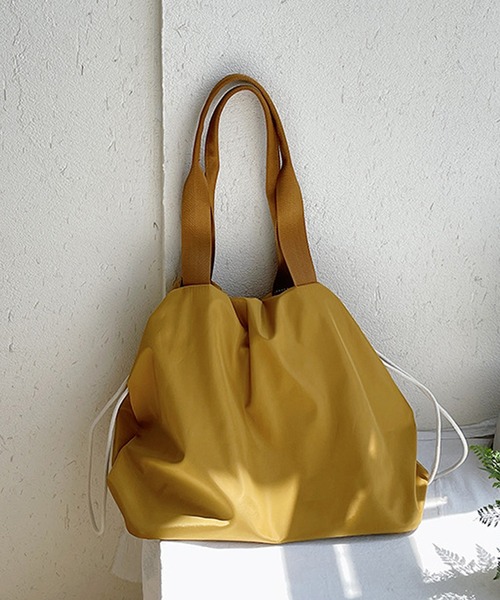 fd style(エフディ スタイル)の「Drawstring 超軽量ショルダーバッグ(ショルダーバッグ・レディース・Black/DK.Grn/Mustard/Beige・FREE)」の22枚目の写真