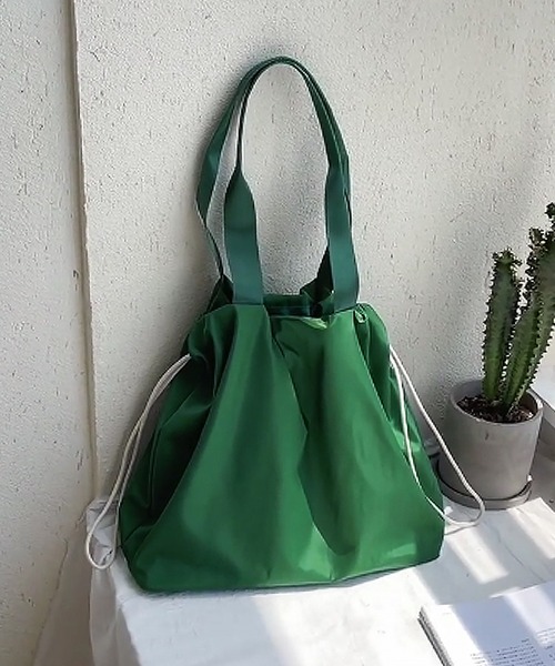 fd style(エフディ スタイル)の「Drawstring 超軽量ショルダーバッグ(ショルダーバッグ・レディース・Black/DK.Grn/Mustard/Beige・FREE)」の6枚目の写真