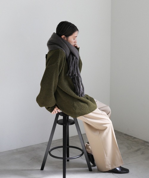 select MOCA(セレクトモカ)の「【7色展開】ボリュームフリンジシャギーマフラー(マフラー・レディース・チャコールグレー/モカ/ロイヤルブルー/アイボリー/ブラック/スモークピンク/レッド/ライトグレー・FREE)」の12枚目の写真