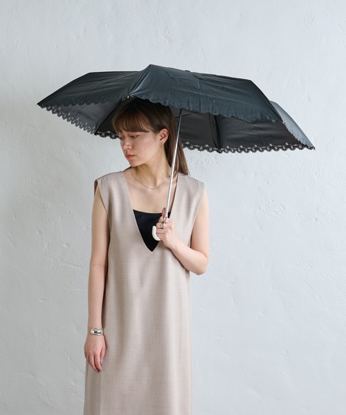 COLONY 2139（コロニートゥーワンスリーナイン）の「UVプチフラワーヒートカット折りたたみ傘（折りたたみ傘・レディース・ベージュ/ブラック・FREE）」の17枚目の写真