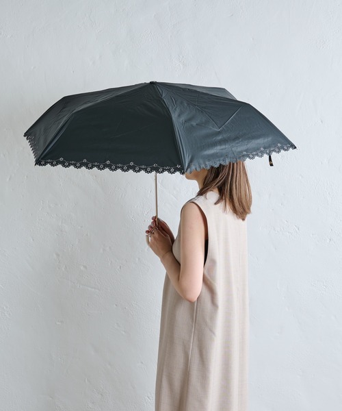 COLONY 2139（コロニートゥーワンスリーナイン）の「UVプチフラワーヒートカット折りたたみ傘（折りたたみ傘・レディース・ベージュ/ブラック・FREE）」の18枚目の写真