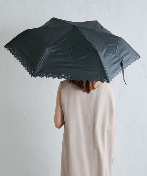 COLONY 2139（コロニートゥーワンスリーナイン）の「UVプチフラワーヒートカット折りたたみ傘（折りたたみ傘・レディース・ベージュ/ブラック・FREE）」の16枚目の写真