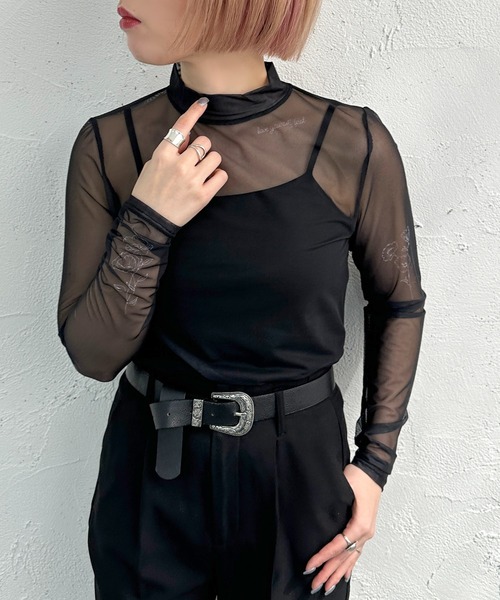 apres jour mignon（アプレジュールミニョン）の「フラワータトゥートップス【ZOZOTOWN限定アイテム】（Tシャツ/カットソー・レディース・ブラック/グレー・フリー）」の5枚目の写真