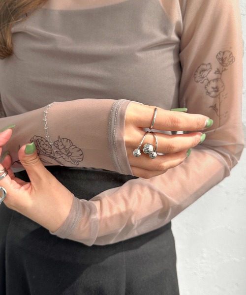 apres jour mignon（アプレジュールミニョン）の「フラワータトゥートップス【ZOZOTOWN限定アイテム】（Tシャツ/カットソー・レディース・ブラック/グレー・フリー）」の20枚目の写真