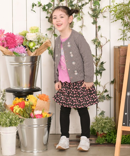 trois lapins kp（トロワラパンケーピー）の「お花刺しゅう ミニ裏毛トレーナー(100~150cm)（スウェット・キッズ・ピンク/ナチュラル・130cm/110cm/120cm/140cm/100cm/150cm）」の5枚目の写真