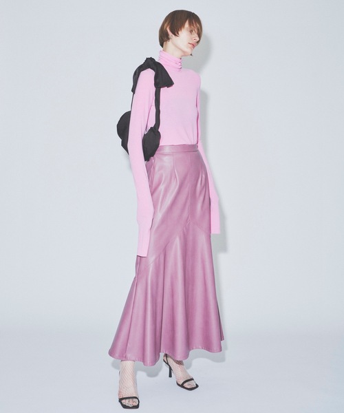 yae（ヤエ）の「Super long sleeve inner top/スーパーロングスリーブインナートップス（Tシャツ/カットソー・レディース・ブラック/ホワイト/ピンク/ライトブルー・FREE）」の15枚目の写真