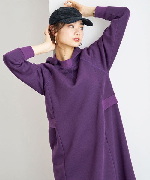 BELLUNA PLUS(ベルーナ)の「リブ使いパーカーワンピース(ワンピース・レディース・チャコール/モカ/パープル・LARGE/MEDIUM/X-LARGE)」の4枚目の写真