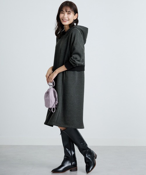 BELLUNA PLUS(ベルーナ)の「リブ使いパーカーワンピース(ワンピース・レディース・チャコール/モカ/パープル・LARGE/MEDIUM/X-LARGE)」の19枚目の写真