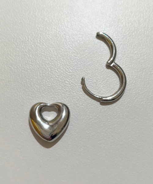 kutir（クティール）の「kutirlune／【2WAY】ハートフープピアス（ピアス（両耳用）・レディース・ゴールド/シルバー・FREE）」の5枚目の写真