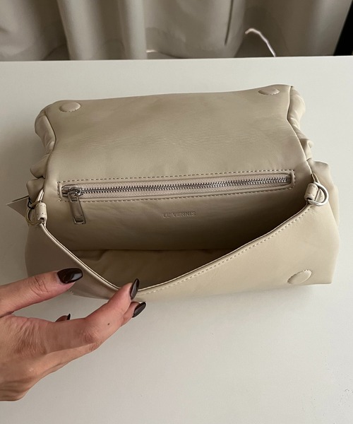 LE VERNIS（ル・ベルニ）の「〈LE VERNIS/ル・ベルニ〉PUFFER