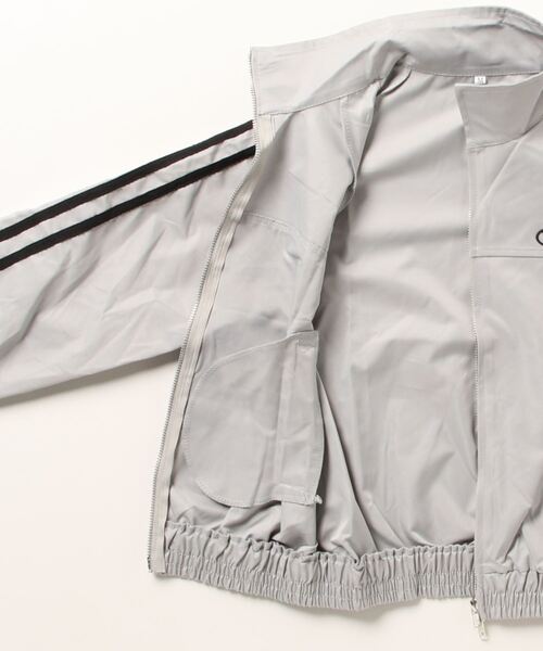 XU（エックスユー）の「ストリートファッション XU エックスユー Crop Two-Way Zip Up クロップ 2ウェイ ジップアップジャケット トラックジャケット ジップジャケット クロップ丈トップス ブルゾン ブロークコア ブロケットコア（ブルゾン・レディース・グレー・ONE SIZE）」の6枚目の写真