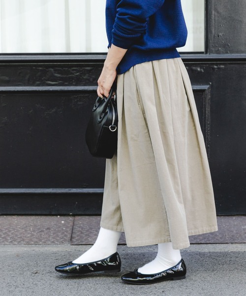 FORK&SPOON（フォークアンドスプーン）の「『洗濯可』FORK&SPOON　コーデュロイスカート（スカート・レディース・カーキ/チャコールグレー/ライトベージュ・2/1）」の4枚目の写真