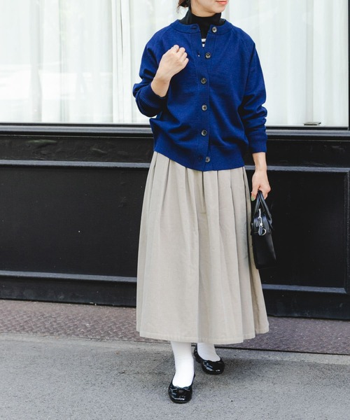 FORK&SPOON（フォークアンドスプーン）の「『洗濯可』FORK&SPOON　コーデュロイスカート（スカート・レディース・カーキ/チャコールグレー/ライトベージュ・2/1）」の9枚目の写真