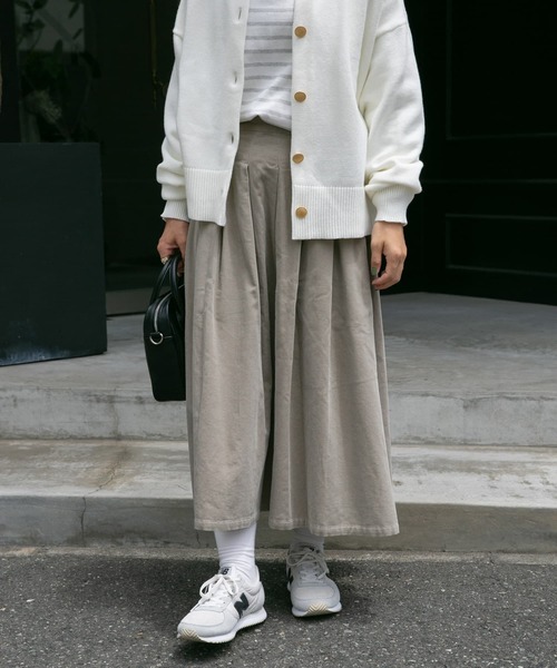 FORK&SPOON（フォークアンドスプーン）の「『洗濯可』FORK&SPOON　コーデュロイスカート（スカート・レディース・カーキ/チャコールグレー/ライトベージュ・2/1）」の10枚目の写真