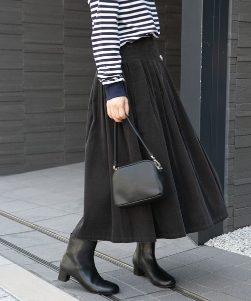 FORK&SPOON（フォークアンドスプーン）の「『洗濯可』FORK&SPOON　コーデュロイスカート（スカート・レディース・カーキ/チャコールグレー/ライトベージュ・2/1）」の16枚目の写真