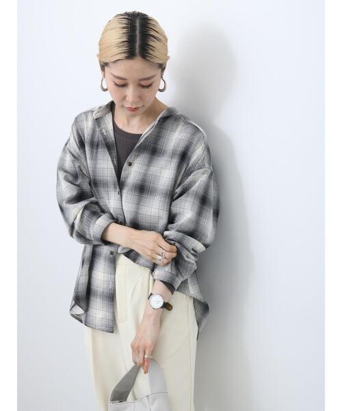 Samansa Mos2 blue（サマンサモスモスブルー）の「オンブレチェックシャツ（シャツ/ブラウス・レディース・ネイビー/ブラック/オフホワイト・F）」の6枚目の写真