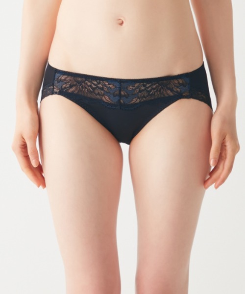 Tuche（トゥシェ）の「Tuche/トゥシェ サイドすっきり Sweet Make Bra ペアショーツ（ショーツ・レディース・ブラック/グレー系その他/ピンク系その他/ブルー系その他/ベージュ系その他/グリーン系その他/グリーン/グリーン系その他2/パープル系その他/イエロー系その他/ホワイト系その他・LARGE/X-LARGE/MEDIUM）」の3枚目の写真