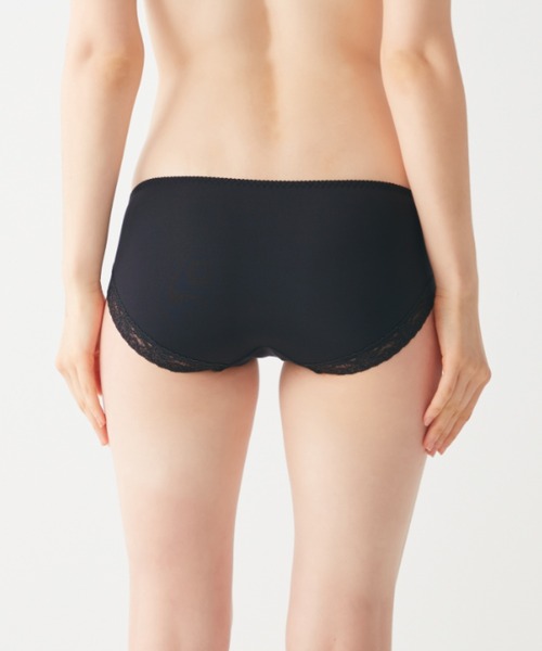 Tuche（トゥシェ）の「Tuche/トゥシェ サイドすっきり Sweet Make Bra ペアショーツ（ショーツ・レディース・ブラック/グレー系その他/ピンク系その他/ブルー系その他/ベージュ系その他/グリーン系その他/グリーン/グリーン系その他2/パープル系その他/イエロー系その他/ホワイト系その他・LARGE/X-LARGE/MEDIUM）」の13枚目の写真