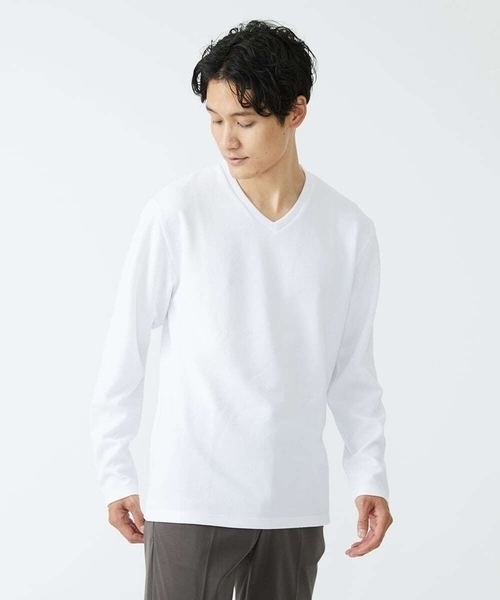 MK MICHEL KLEIN HOMME (エムケーミッシェルクランオム)の「ナシジ Vネックロングスリーブ(Tシャツ/カットソー・メンズ・ブラック/ホワイト・48/46)」の2枚目の写真