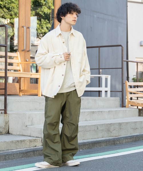 WEGO（ウィゴー）の「WEGO/コーデュロイルーズシャツ（シャツ/ブラウス・メンズ・アイボリー/ブラック・MEDIUM/LARGE）」の8枚目の写真