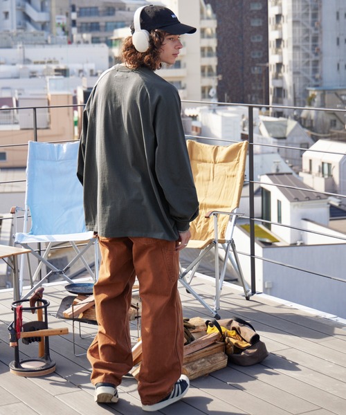 BARK MANHATTAN（バークマンハッタン）の「ヴィンテージライクロックデザイン オーバーサイズラグラン長袖Tシャツ（Tシャツ/カットソー・レディース・チャコール/アッシュグレー/ブラック系/ネイビー系1/グレー系1/アッシュブラウン/ブラック系1/グレー系2/グレー系3/オフホワイト・L/M）」の19枚目の写真