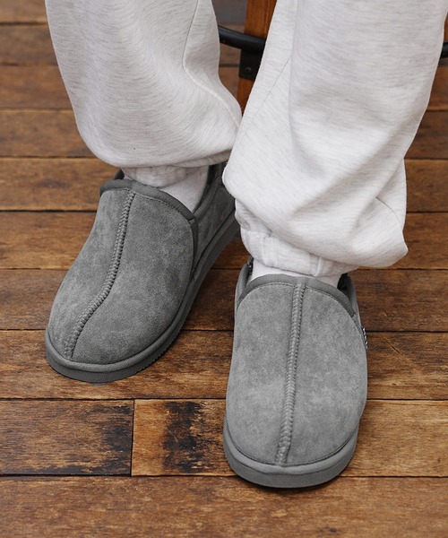 MinoriTY(マイノリティ)の「【MEI】”履く毛布”もこもこ裏起毛ムートンシューズ スリッパ サンダル メンズ ウィメンズ【MinoriTY】(サンダル・メンズ・ブラック/キャメル/グレー・S/M/L)」の12枚目の写真