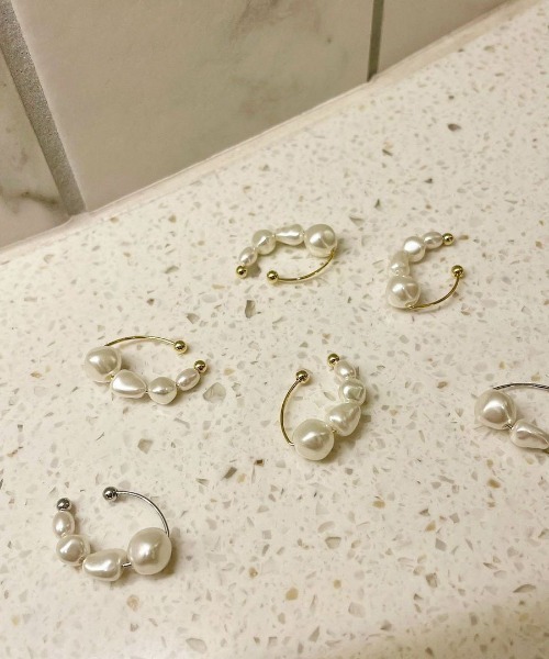flower(フラワー)の「フローイングパールイヤーカフ(イヤーカフ・レディース・シルバー/ゴールド・FREE)」の8枚目の写真