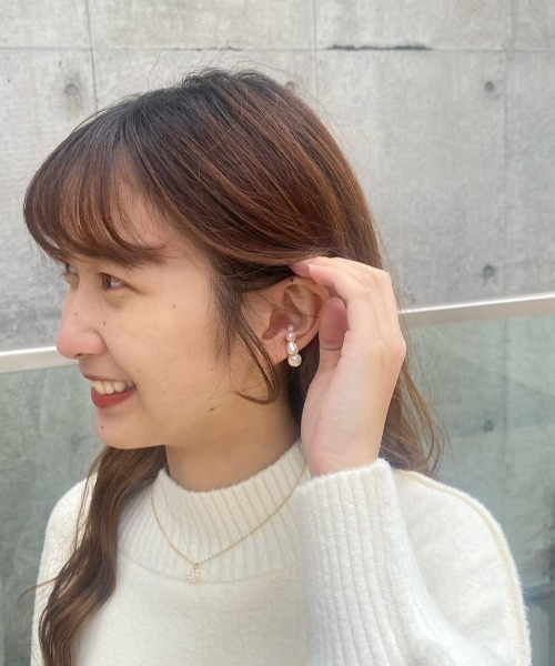flower(フラワー)の「フローイングパールイヤーカフ(イヤーカフ・レディース・シルバー/ゴールド・FREE)」の7枚目の写真